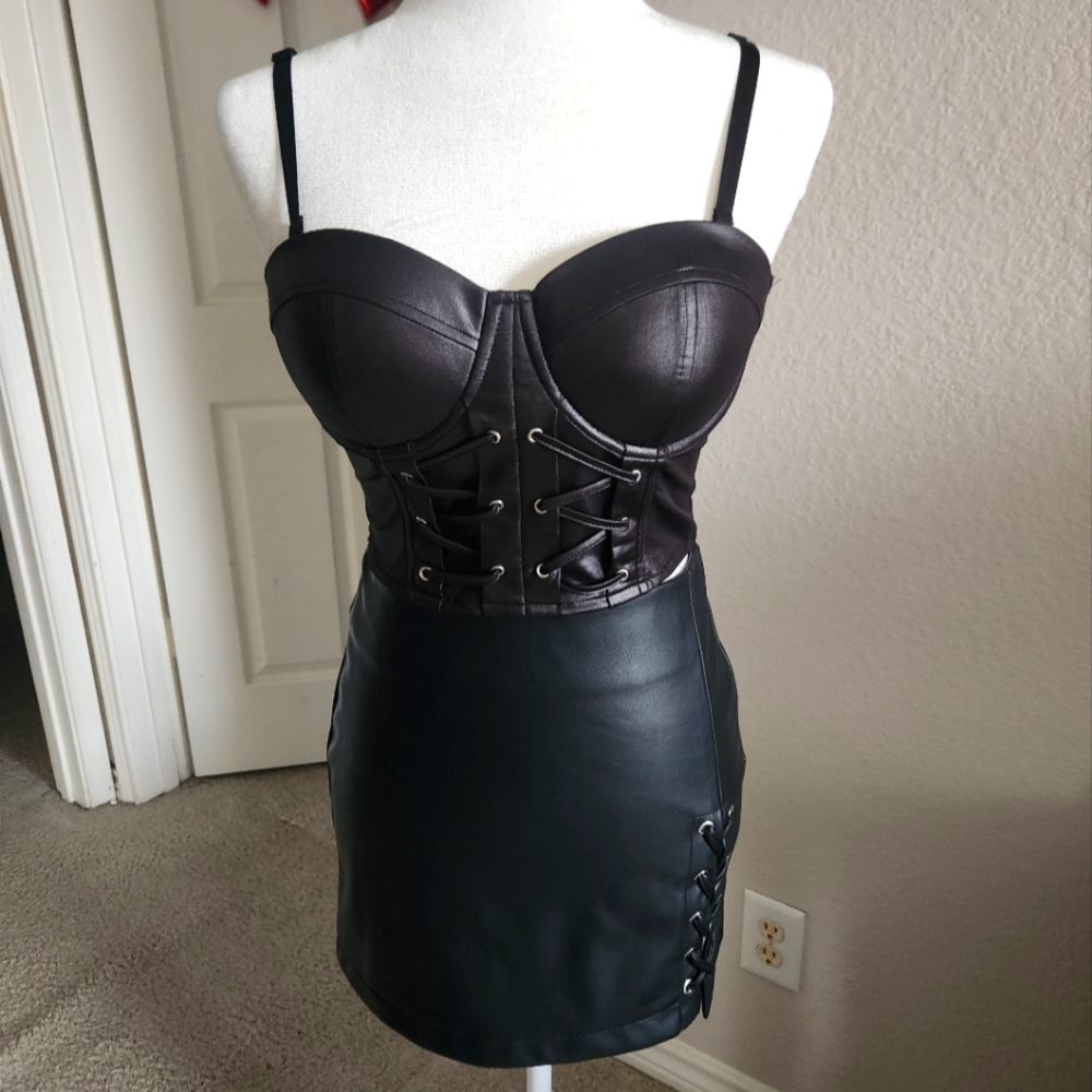 Nwt faux leather 2 piece shirt set with corset top